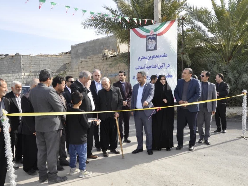 بهره برداری از ۱۴ طرح عمرانی در شهرستان گیلانغرب+عکس