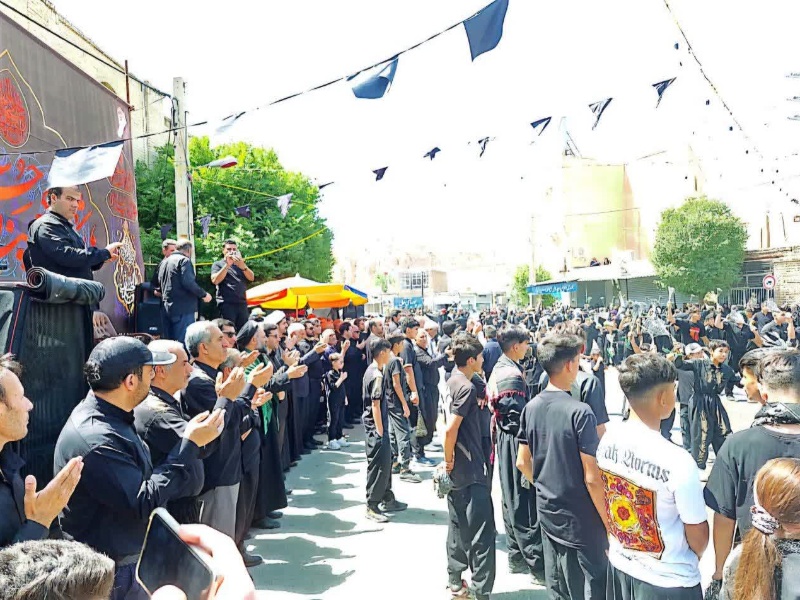 مراسم عزاداری عاشورای حسینی در گیلانغرب+عکس