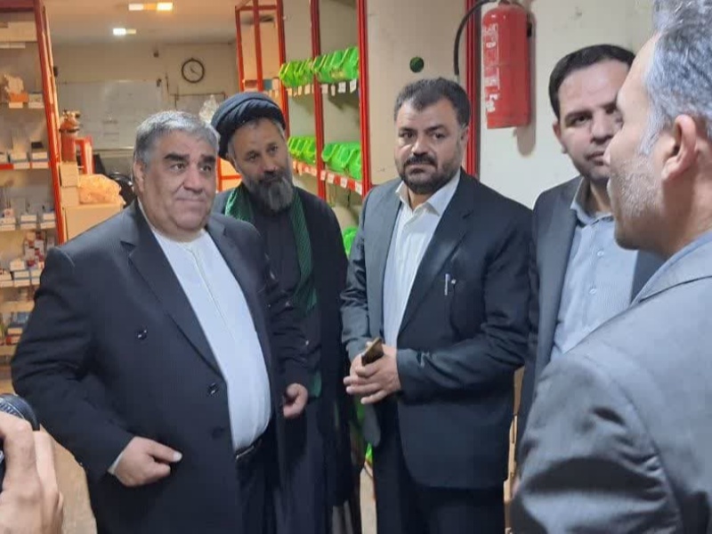 بازدید نماینده  مجلس از وضعیت بیمارستان گیلانغرب+عکس