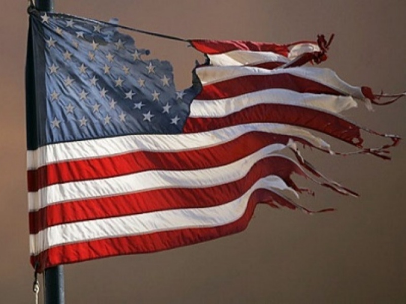 افول امریکا و تمدن غرب از بهمن ماه ۱۳۵۷ تا امروز