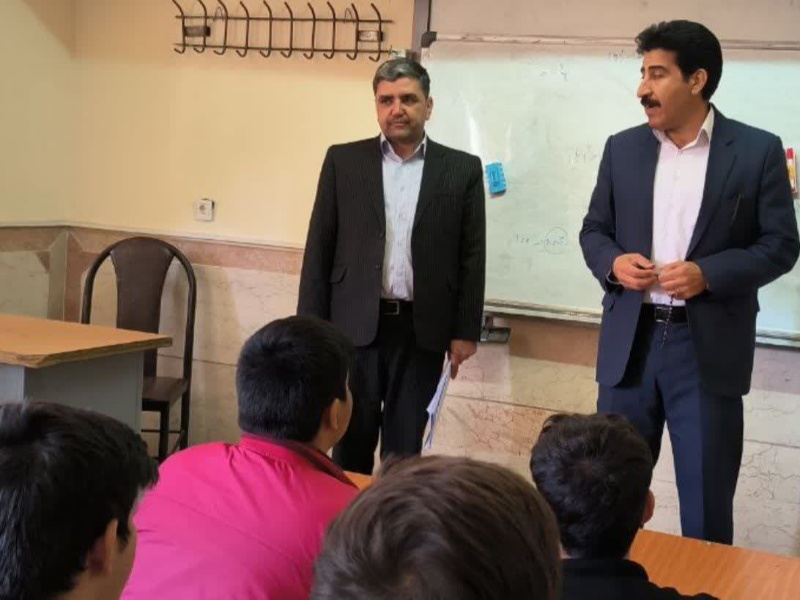 طرح قاضی در مدرسه؛ گامی مؤثر به سوی آگاهی حقوقی و پیشگیری از آسیبهای اجتماعی! طرح قاضی در مدرسه؛ گامی مؤثر به سوی آگاهی حقوقی و پیشگیری از آسیبهای اجتماعی!