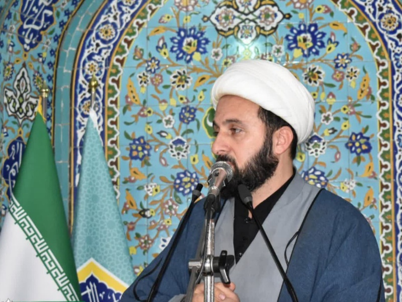 اعتماد به امریکا  و غرب سلب استقلال و بستر گستاخی آنهاست