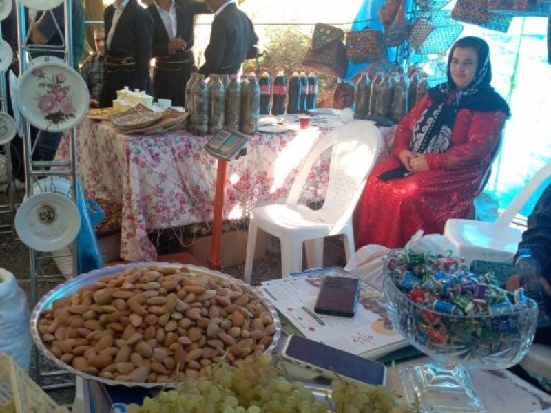 بازاریان کرمانشاه پای نظام ایستادند